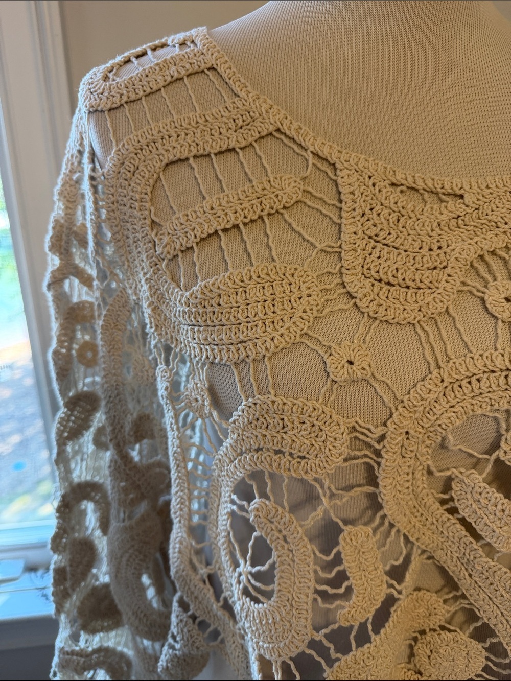 Cute Crochet Openwork Boho Crop Top, cream, bell sleeves, handmade, OS, NWOT - Picture 2 of 5